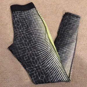 Nike Pro Black Dri-Fit Hyper Warm Legging  XS